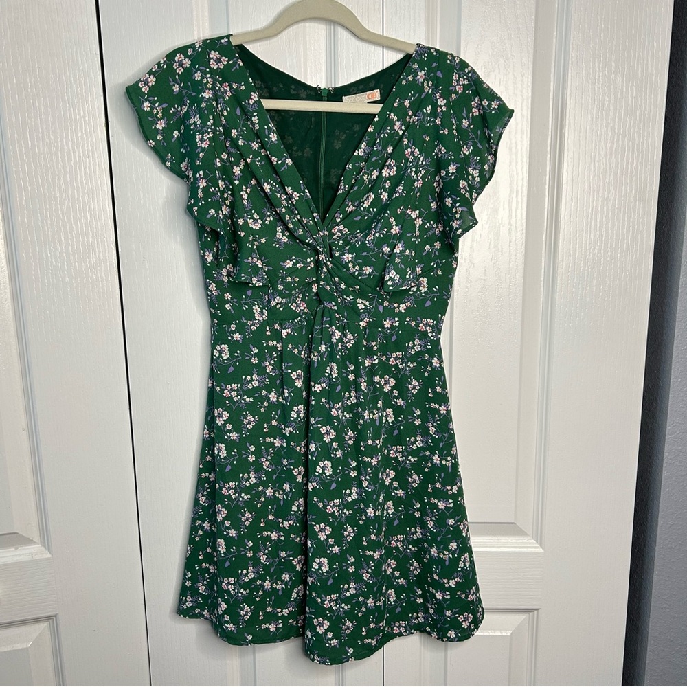 BCBGeneration Women’s Green Floral Casual Baby Doll N-Neck Dress Size Small‎